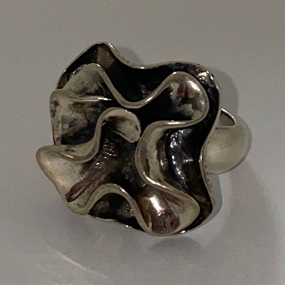 Silpada - Sterling Silver Flower in Bloom ring SIZE 9